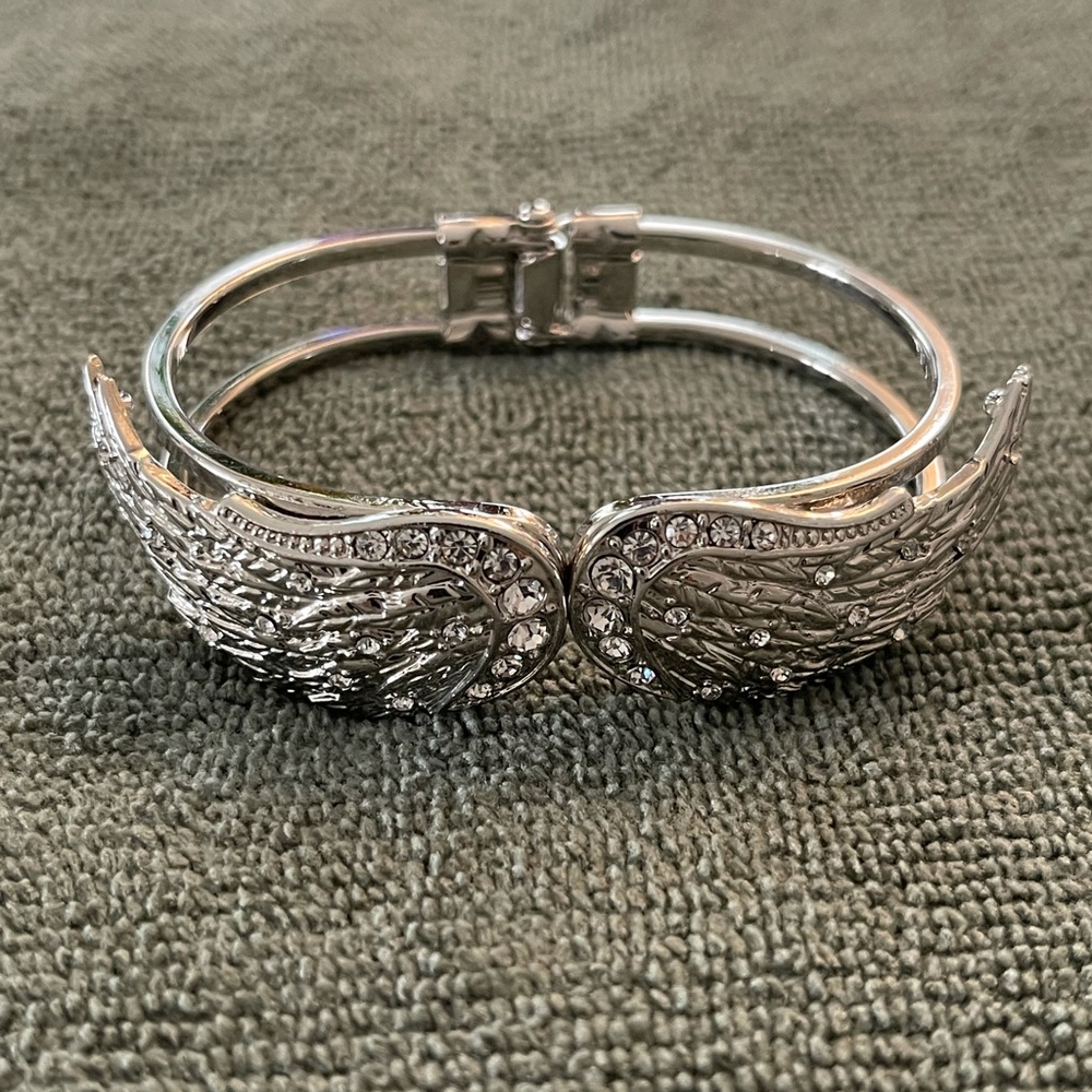 Silver angel wings  bracelet zirconias